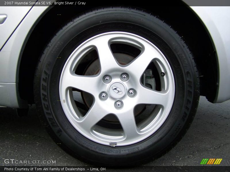 Bright Silver / Gray 2007 Hyundai Sonata SE V6