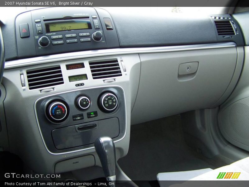 Bright Silver / Gray 2007 Hyundai Sonata SE V6