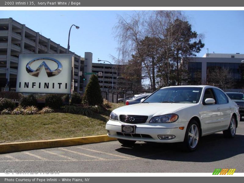 Ivory Pearl White / Beige 2003 Infiniti I 35
