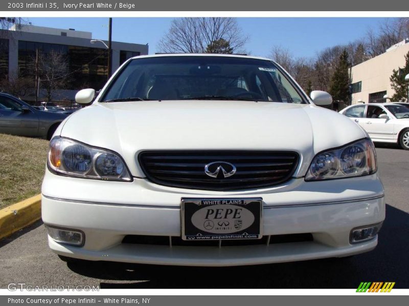 Ivory Pearl White / Beige 2003 Infiniti I 35