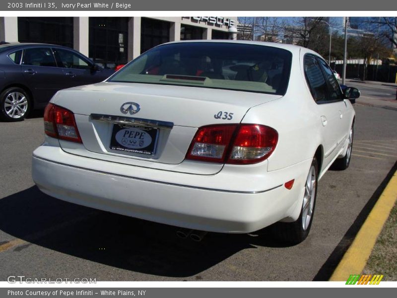 Ivory Pearl White / Beige 2003 Infiniti I 35