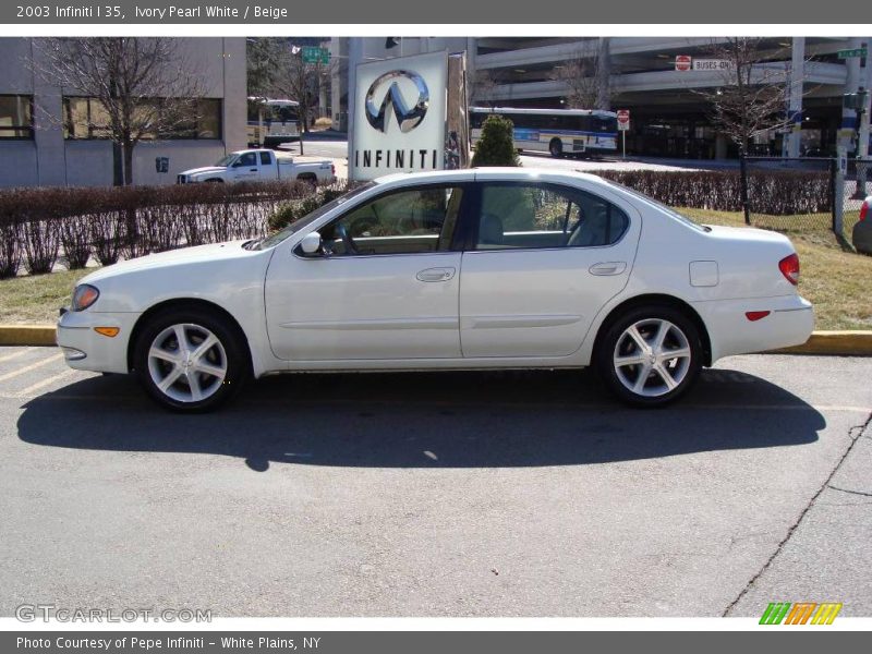 Ivory Pearl White / Beige 2003 Infiniti I 35