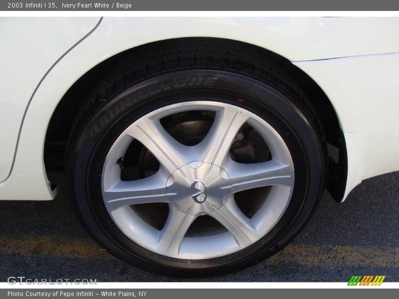 Ivory Pearl White / Beige 2003 Infiniti I 35