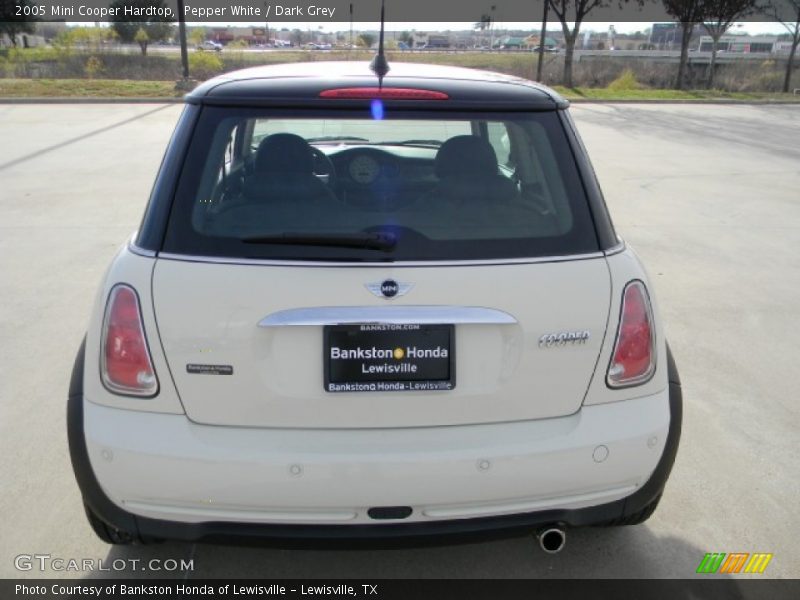 Pepper White / Dark Grey 2005 Mini Cooper Hardtop
