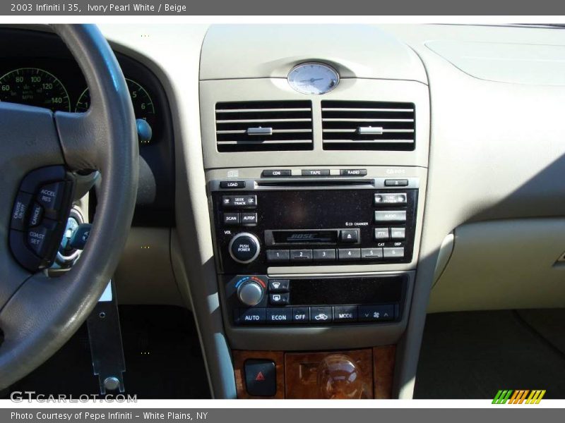 Ivory Pearl White / Beige 2003 Infiniti I 35