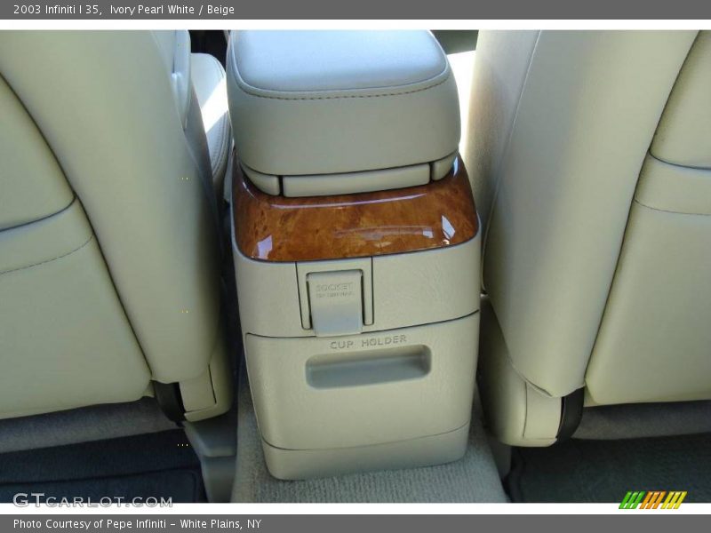 Ivory Pearl White / Beige 2003 Infiniti I 35