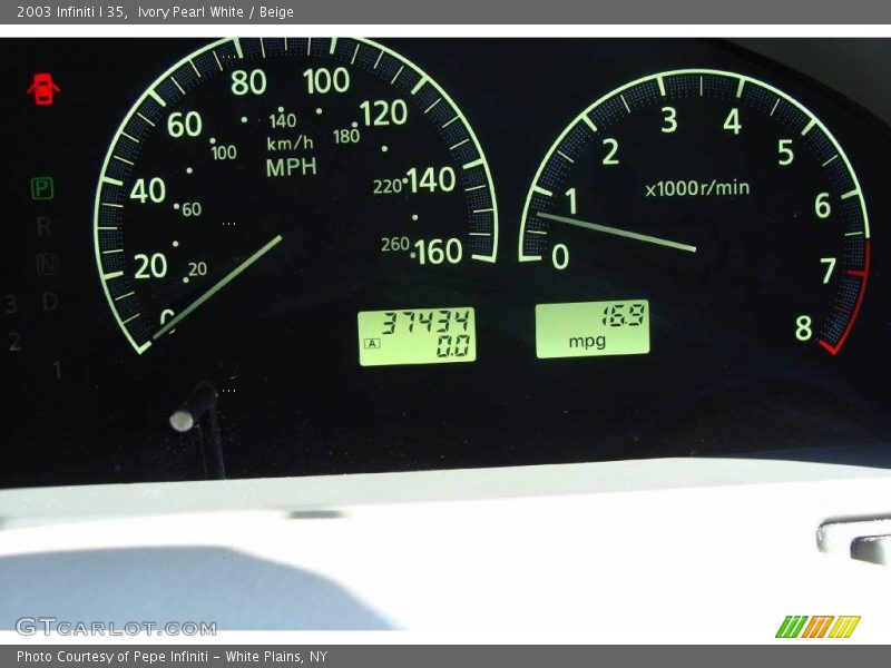 Ivory Pearl White / Beige 2003 Infiniti I 35