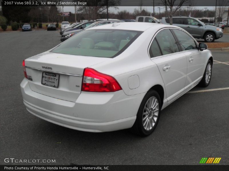 Ice White / Sandstone Beige 2007 Volvo S80 3.2