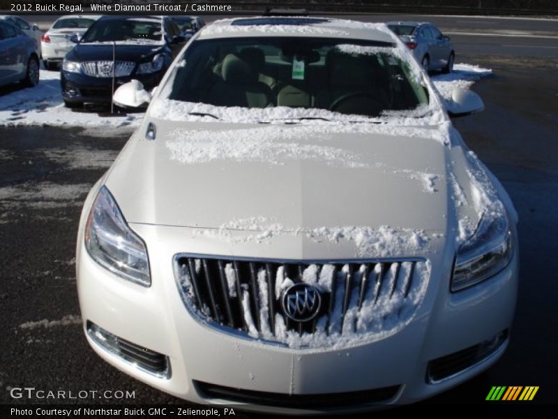 White Diamond Tricoat / Cashmere 2012 Buick Regal