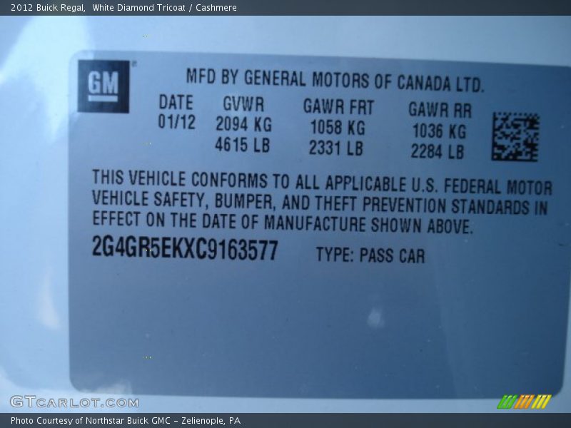 White Diamond Tricoat / Cashmere 2012 Buick Regal
