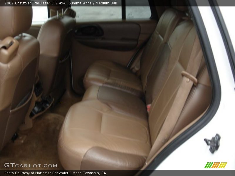 Summit White / Medium Oak 2002 Chevrolet TrailBlazer LTZ 4x4