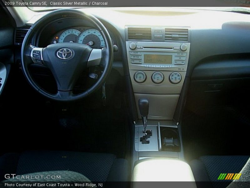 Classic Silver Metallic / Charcoal 2009 Toyota Camry SE