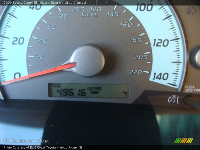 Classic Silver Metallic / Charcoal 2009 Toyota Camry SE