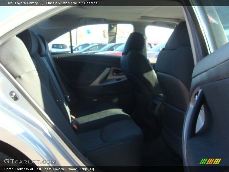 Classic Silver Metallic / Charcoal 2009 Toyota Camry SE
