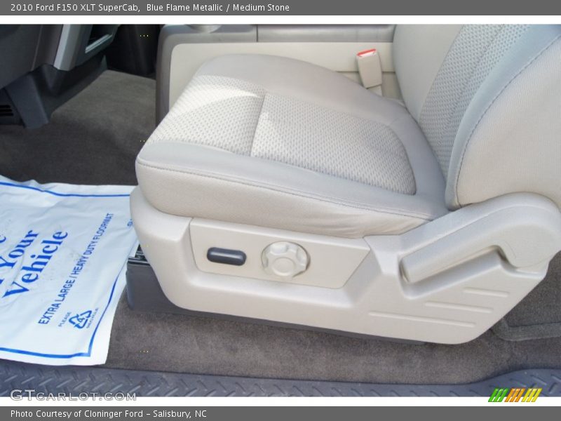 Blue Flame Metallic / Medium Stone 2010 Ford F150 XLT SuperCab