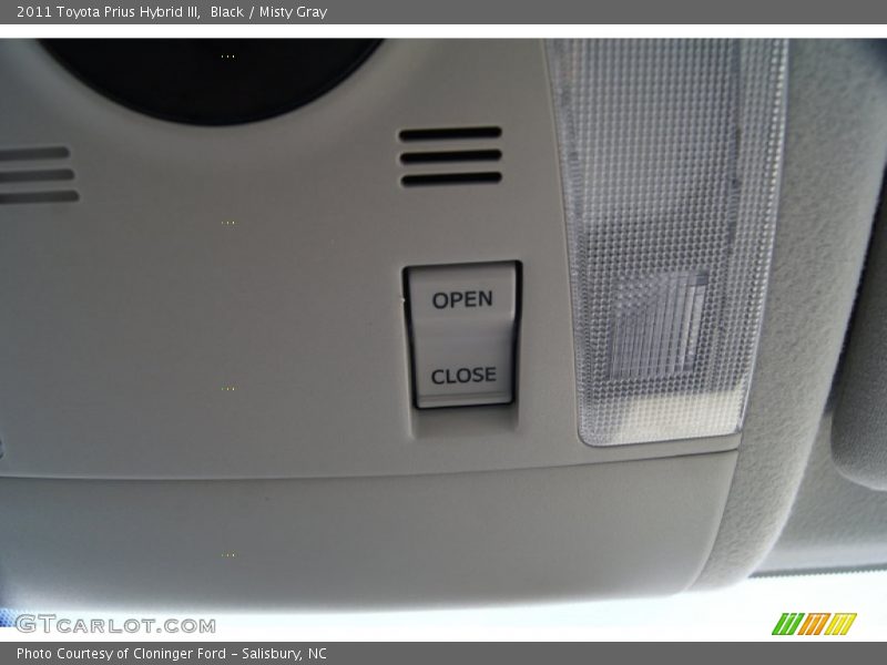 Black / Misty Gray 2011 Toyota Prius Hybrid III