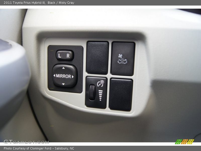 Black / Misty Gray 2011 Toyota Prius Hybrid III