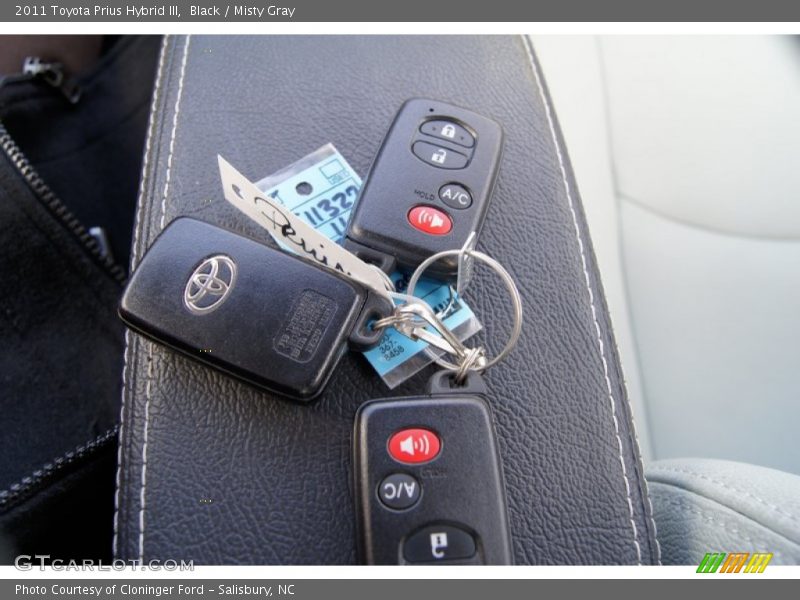 Black / Misty Gray 2011 Toyota Prius Hybrid III