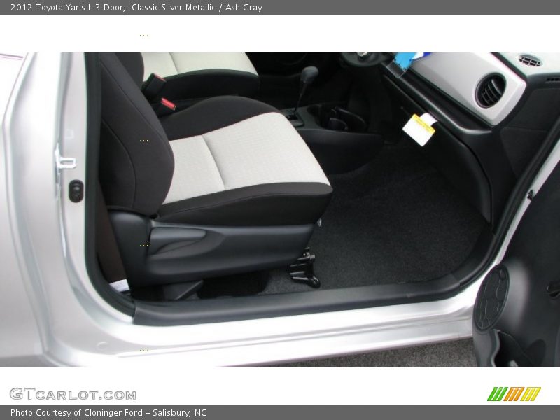 Classic Silver Metallic / Ash Gray 2012 Toyota Yaris L 3 Door