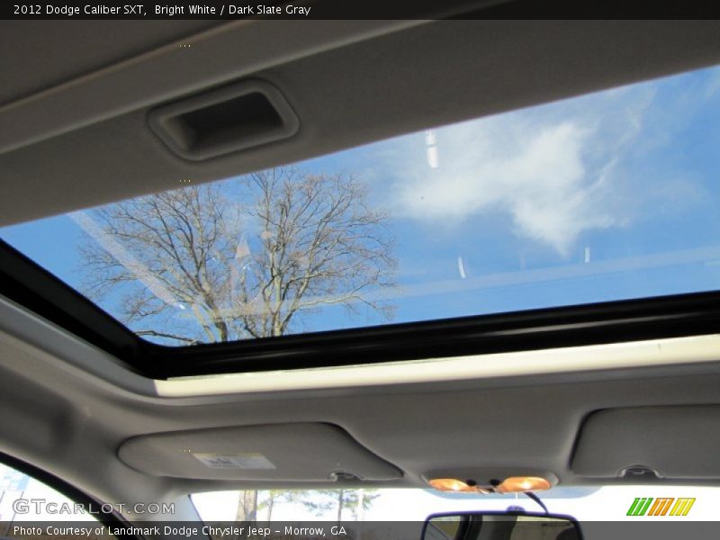 Bright White / Dark Slate Gray 2012 Dodge Caliber SXT