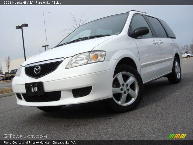 Pure White / Beige 2002 Mazda MPV ES
