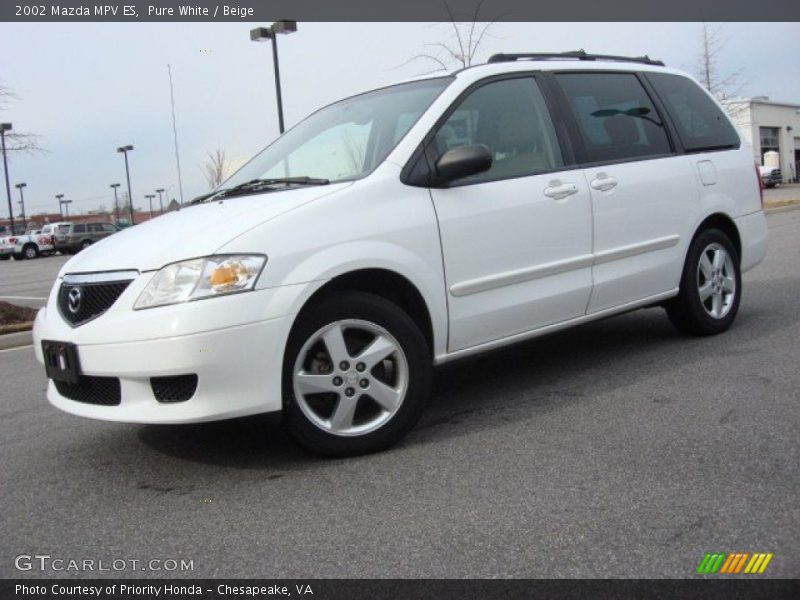 Pure White / Beige 2002 Mazda MPV ES