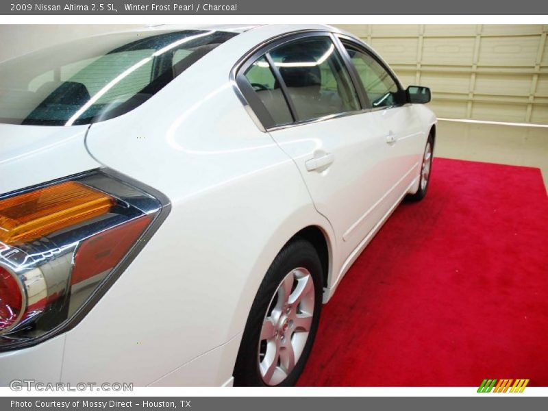 Winter Frost Pearl / Charcoal 2009 Nissan Altima 2.5 SL