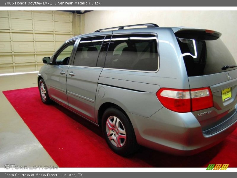 Silver Pearl Metallic / Black 2006 Honda Odyssey EX-L