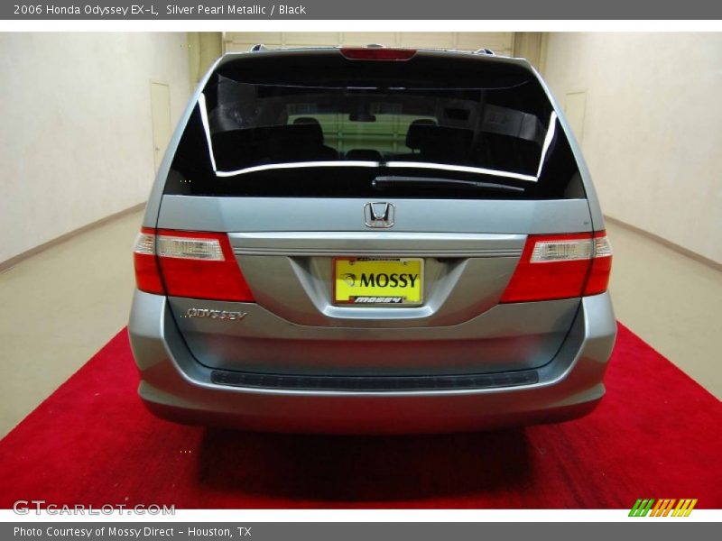 Silver Pearl Metallic / Black 2006 Honda Odyssey EX-L