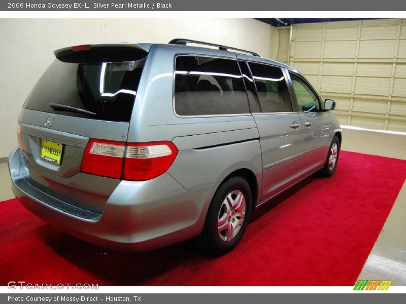 Silver Pearl Metallic / Black 2006 Honda Odyssey EX-L