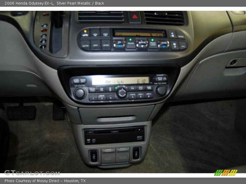 Silver Pearl Metallic / Black 2006 Honda Odyssey EX-L