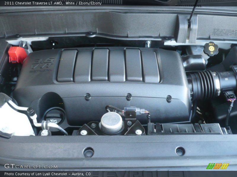 White / Ebony/Ebony 2011 Chevrolet Traverse LT AWD