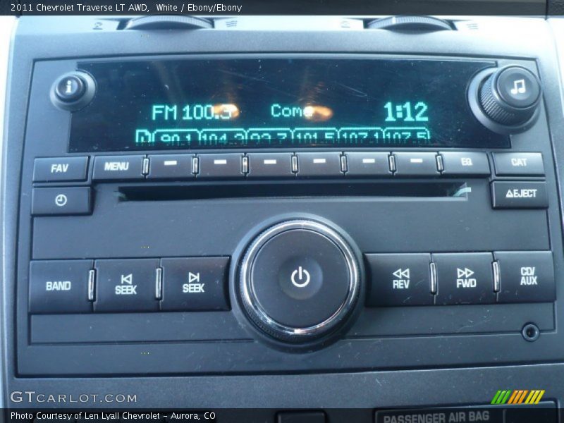 White / Ebony/Ebony 2011 Chevrolet Traverse LT AWD
