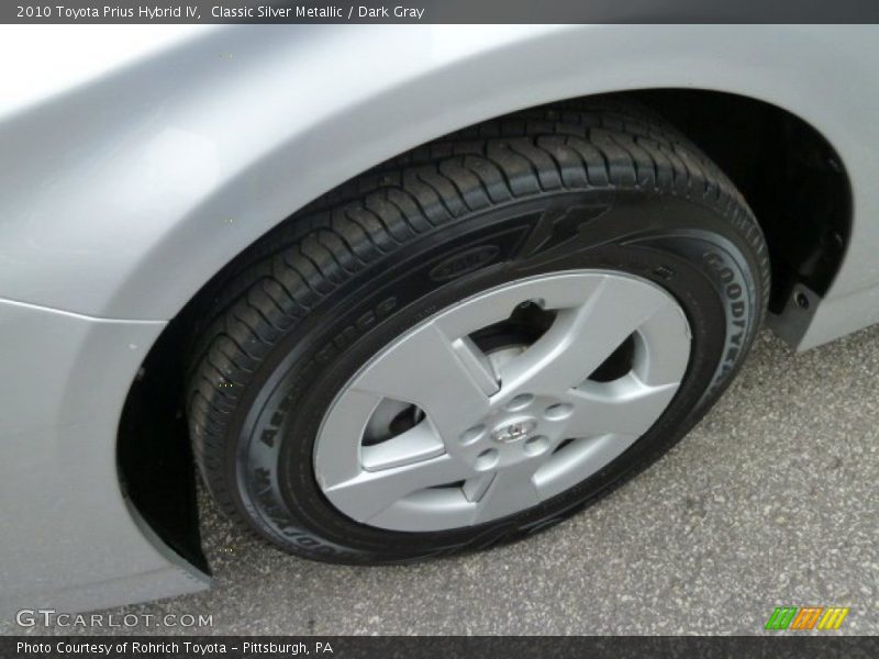 Classic Silver Metallic / Dark Gray 2010 Toyota Prius Hybrid IV