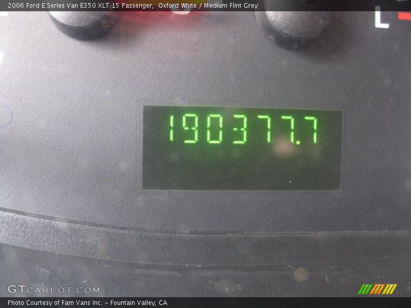 Oxford White / Medium Flint Grey 2006 Ford E Series Van E350 XLT 15 Passenger