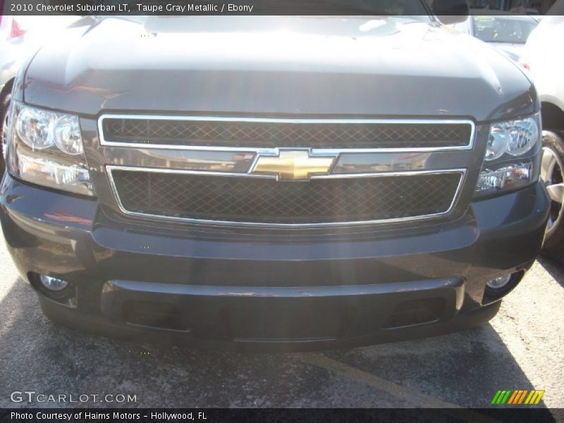 Taupe Gray Metallic / Ebony 2010 Chevrolet Suburban LT