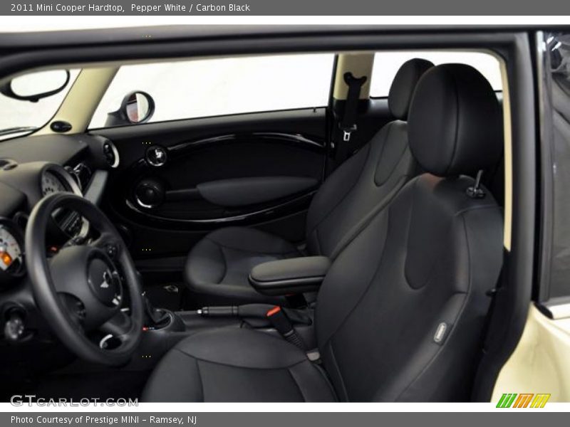 Pepper White / Carbon Black 2011 Mini Cooper Hardtop