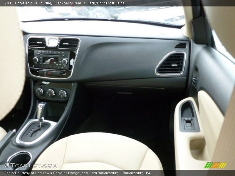 Blackberry Pearl / Black/Light Frost Beige 2011 Chrysler 200 Touring