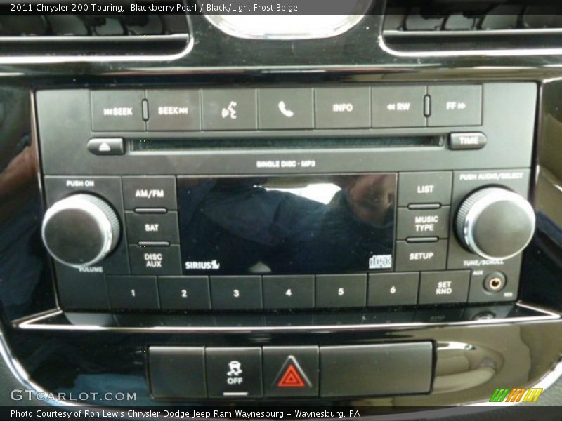 Blackberry Pearl / Black/Light Frost Beige 2011 Chrysler 200 Touring