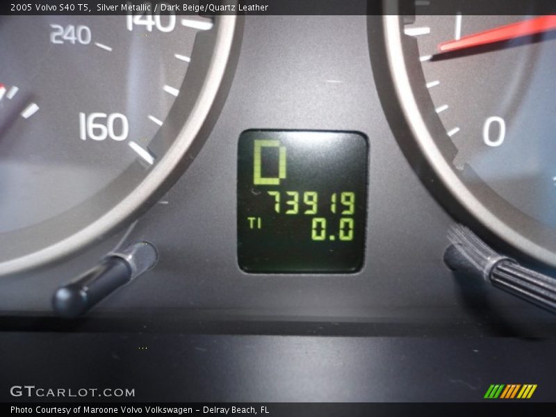 Silver Metallic / Dark Beige/Quartz Leather 2005 Volvo S40 T5