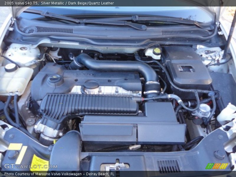  2005 S40 T5 Engine - 2.5 Liter Turbocharged DOHC 20 Valve Inline 5 Cylinder