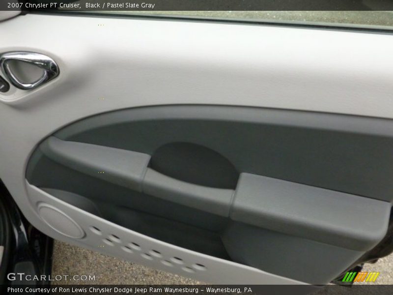 Black / Pastel Slate Gray 2007 Chrysler PT Cruiser