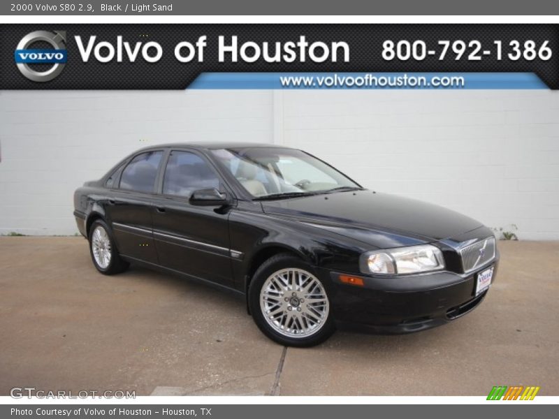 Black / Light Sand 2000 Volvo S80 2.9