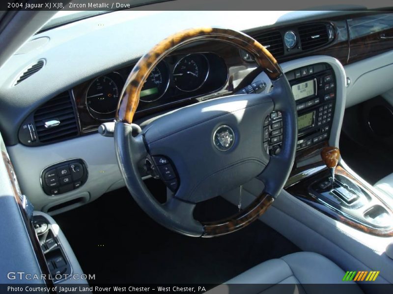 Zircon Metallic / Dove 2004 Jaguar XJ XJ8