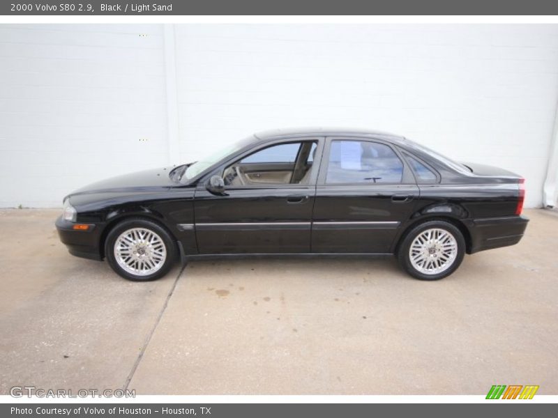 Black / Light Sand 2000 Volvo S80 2.9