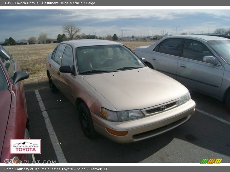 Cashmere Beige Metallic / Beige 1997 Toyota Corolla