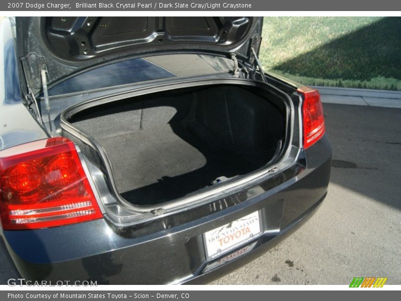 Brilliant Black Crystal Pearl / Dark Slate Gray/Light Graystone 2007 Dodge Charger