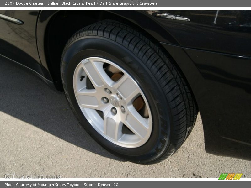 Brilliant Black Crystal Pearl / Dark Slate Gray/Light Graystone 2007 Dodge Charger