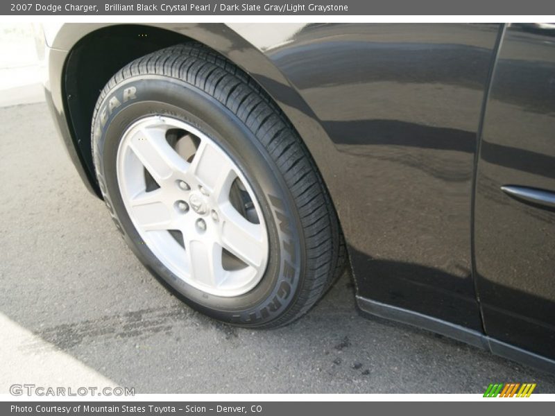 Brilliant Black Crystal Pearl / Dark Slate Gray/Light Graystone 2007 Dodge Charger