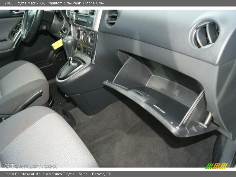 Phantom Gray Pearl / Stone Gray 2005 Toyota Matrix XR